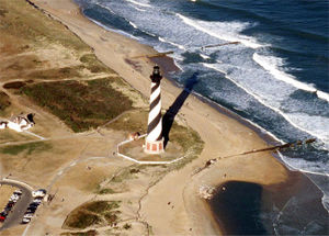 Une copie presque conforme du phare de Contis ...